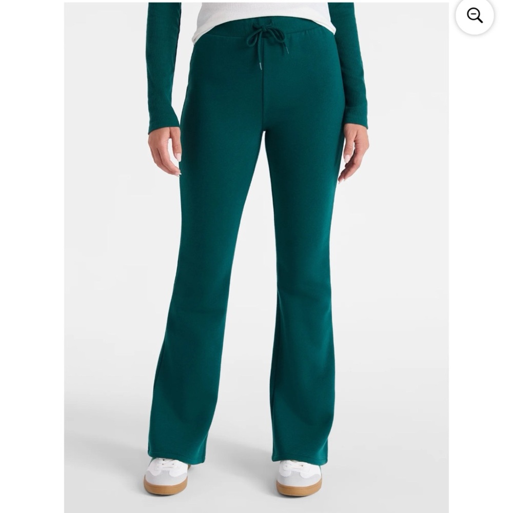No boundaries  Fleece Flare Pants, 31.5" Inseam